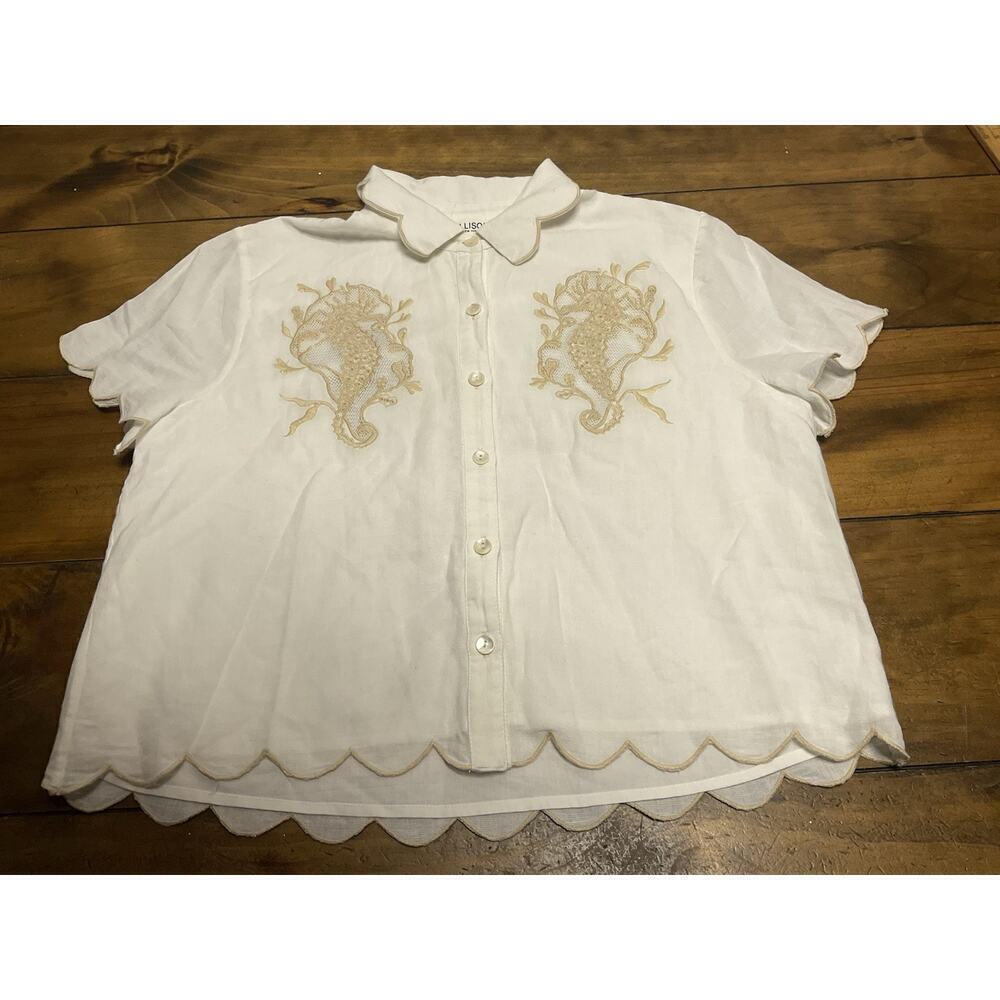 Allison New York Ivory Scalloped Embroidered Seahorse Top Small